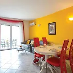 1 Bedroom Cozy In Makarska